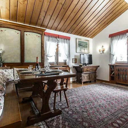 Dolomiti Sweet Apartment Cortina d'Ampezzo